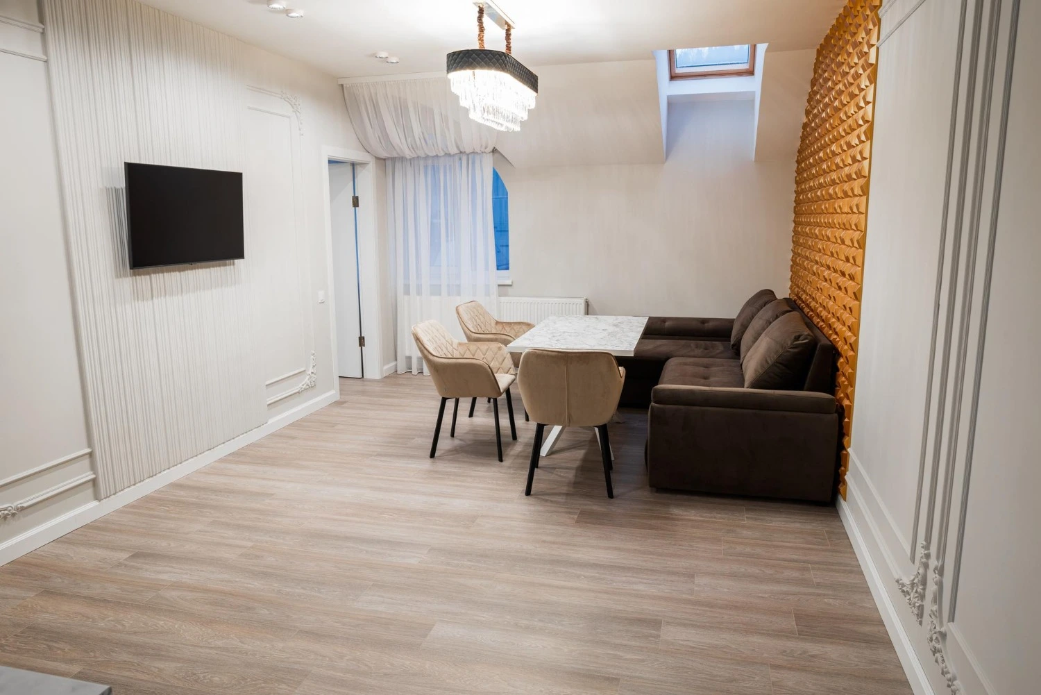 Vinayl Flooring